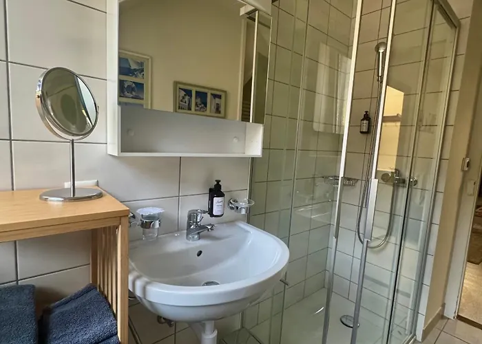 Pour Tous אורחן ואלורבה