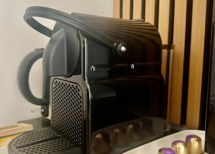 Pour Tous אורחן 2*