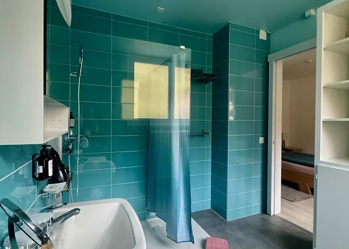 Pour Tous 2* ואלורבה