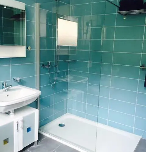 宾馆 Pour Tous 瓦洛尔布