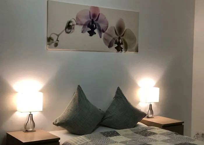 Pour Tous 2* ואלורבה