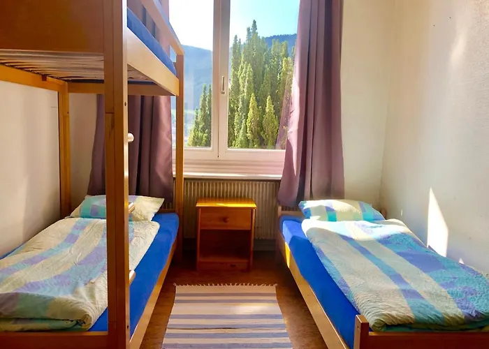 אורחן Pour Tous 2*