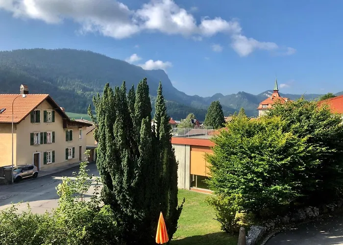 Pour Tous 2* 瓦洛尔布