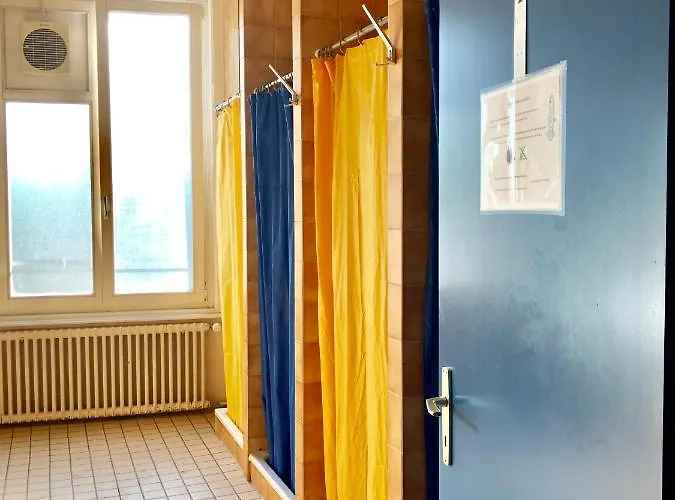 Pour Tous 瓦洛尔布